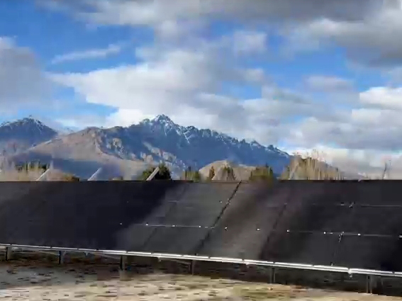 Cas du système de montage solaire au sol sur pieux Enerack U en Nouvelle-Zélande
        