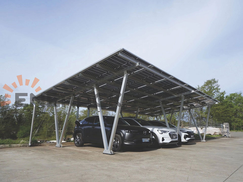Système de montage solaire pour abri de voiture étanche 12KW en croatie
