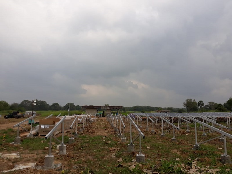 Systèmes de montage au sol de 2 MW au Sri Lanka